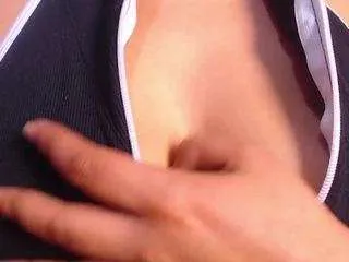 Offline tiny-whore18 on CamSoda