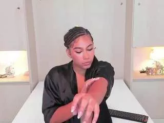 Offline trishamoon on CamSoda