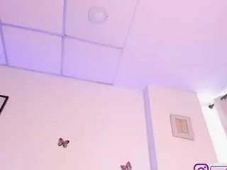 Freechat vaioleth-adams on CamSoda