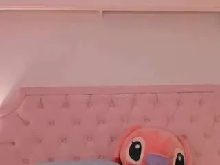 Freechat valentoro on CamSoda