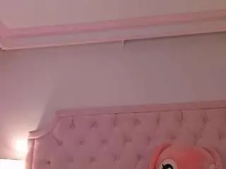 Freechat valentoro on CamSoda