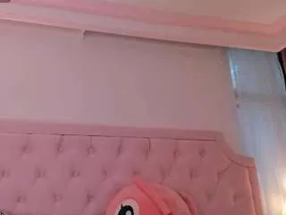 Freechat valentoro on CamSoda