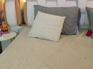 Freechat valkiria-moore on CamSoda