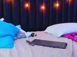 Freechat valkiria-moore on CamSoda