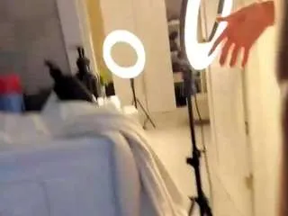 Offline voteforveronika on CamSoda