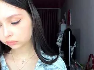 zettajanowiec — Naked shoulders [50 tokens remaining]