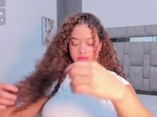 zuly-jones — toples [Multi Goal]