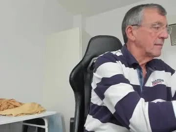 200gentleman on Chaturbate