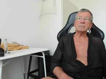 200gentleman on Chaturbate