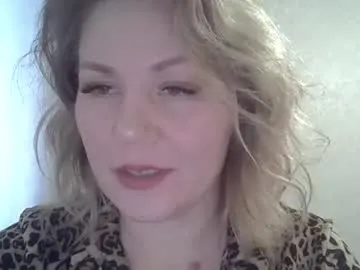 Offline 3susie on Chaturbate