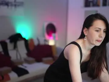 Offline _blackbee_ on Chaturbate