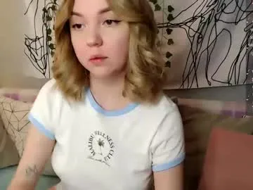 Offline _blonde_barbie_ on Chaturbate