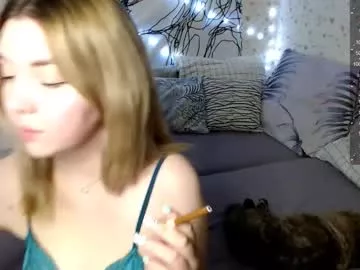 Offline _blonde_barbie_ on Chaturbate
