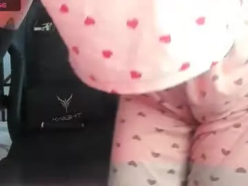 _feralberry__ on Chaturbate