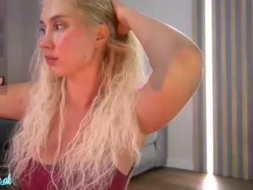 Offline _kateline_ on Chaturbate