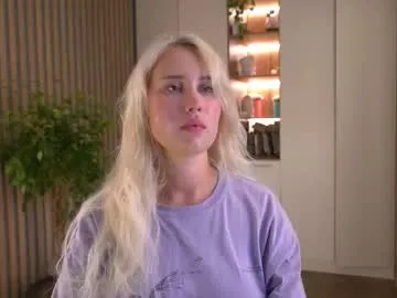 Offline _kateline_ on Chaturbate