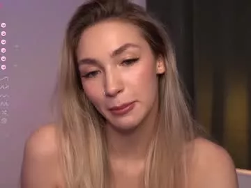 Offline _secretdesire on Chaturbate