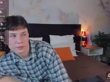 Offline adrianoaubert on Chaturbate