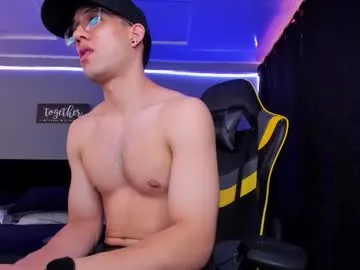 Offline alexgiraldo__ on Chaturbate