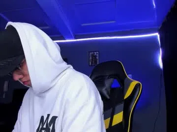 Offline alexgiraldo__ on Chaturbate