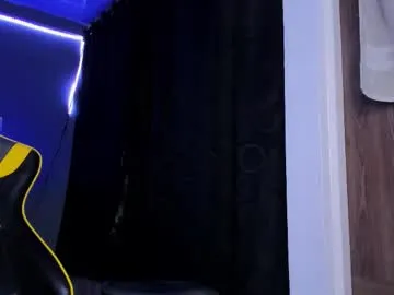 Offline alexgiraldo__ on Chaturbate