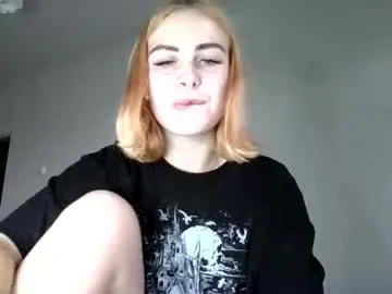 Offline alismoona on Chaturbate