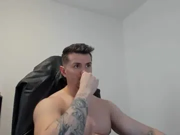 Offline alphagodleatherking92 on Chaturbate