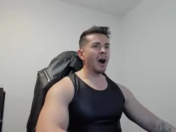 Offline alphagodleatherking92 on Chaturbate