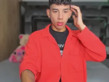 Offline andrew_twink18 on Chaturbate