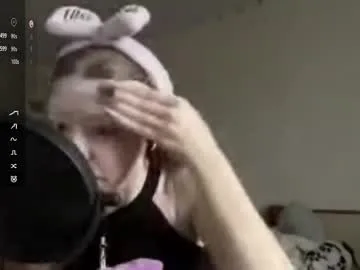 Offline angelassmith on Chaturbate