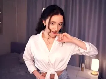 angelicapretybb — GOAL: tease u with my lips [45 tokens remaining] Welcome to my room! #18 #teen #young #lovense #new