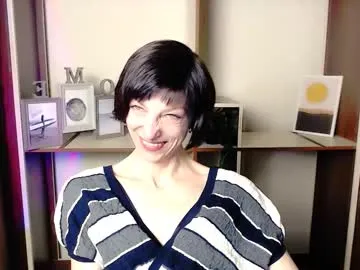 Offline angelinalov_ on Chaturbate