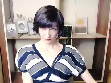 Offline angelinalov_ on Chaturbate