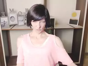 Offline angelinalov_ on Chaturbate