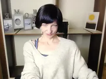 Offline angelinalov_ on Chaturbate