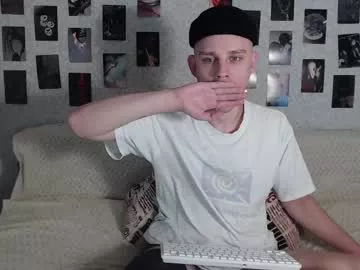 angryzan on Chaturbate