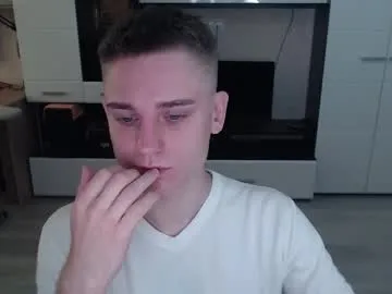 angryzan on Chaturbate