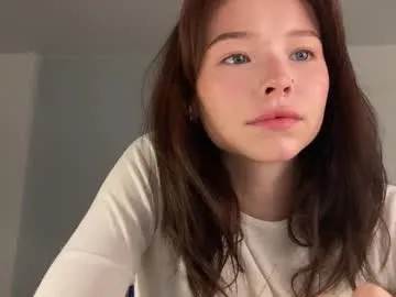 anntics_ — ill moistirize my ass very well [462 tks left]   #tease #natural #skinny #smile