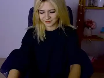 apheliastar — Apheliastar's room #new #18 #nonude #blonde  #teen