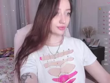 Offline ariellaallure on Chaturbate