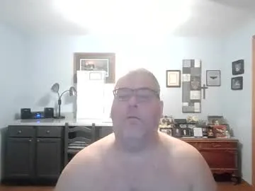 Offline b1gh0rnyguy on Chaturbate