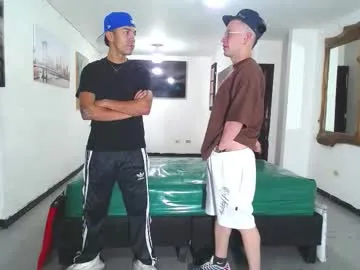 Chaturbate benz_boys is Freechat benz_boys — 'CrazyBaschTicket': Hidden Cam show has ended. Type: /commands to see all commands.