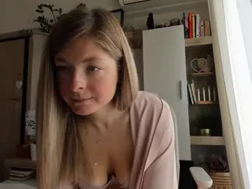 Offline bestgirl_ofthe_neighborhood on Chaturbate