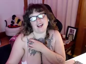 Offline bigtiddygoddess on Chaturbate