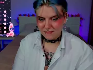 Offline bluelunaray on Chaturbate