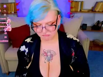 Offline bluelunaray on Chaturbate