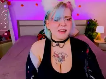 Offline bluelunaray on Chaturbate