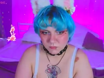 Offline bluelunaray on Chaturbate