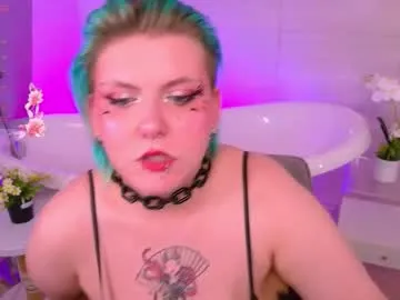 Offline bluelunaray on Chaturbate