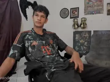 brandonstonexl — take off my shirt [38 tokens left]